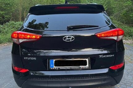Hyundai TUCSON 127.000 km 12.999 &euro; Rüsselsheim am Main 65428