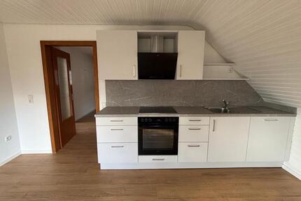 Wohnung Roßdorf - 4 Zimmer, 106 m&sup2;, 1.430&euro; | Angebot:25950864