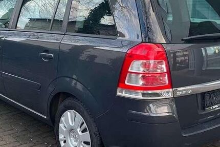 Opel Zafira 71.000 km 8.999 &euro; Darmstadt 64293
