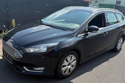 Ford Focus 227.500 km 3.700 &euro; Hanau 63452