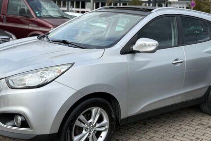Hyundai ix35 274.258 km 5.199 &euro; Hanau 63452