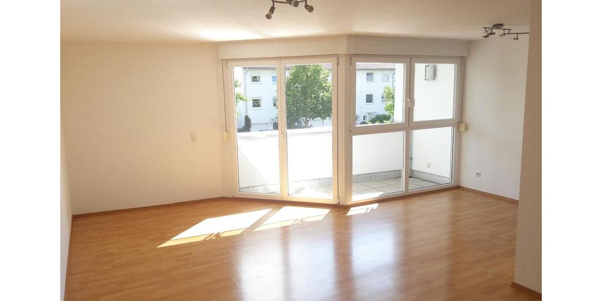 2,5 Zimmerwohnung mit Tageslichtbad und Tiefgaragenstellplatz 2.5 zimmer