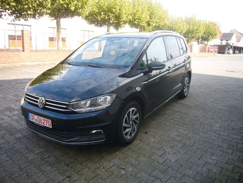 VW Touran 124.700 km 18.499 € Langen 63225