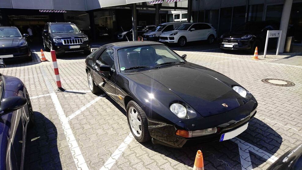 Porsche 928 214.000 km 39.900 € Frankfurt 60528