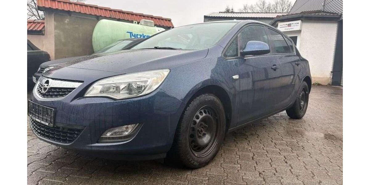 Opel Astra 159.000 km 4.699 &euro; Eppstein 65817