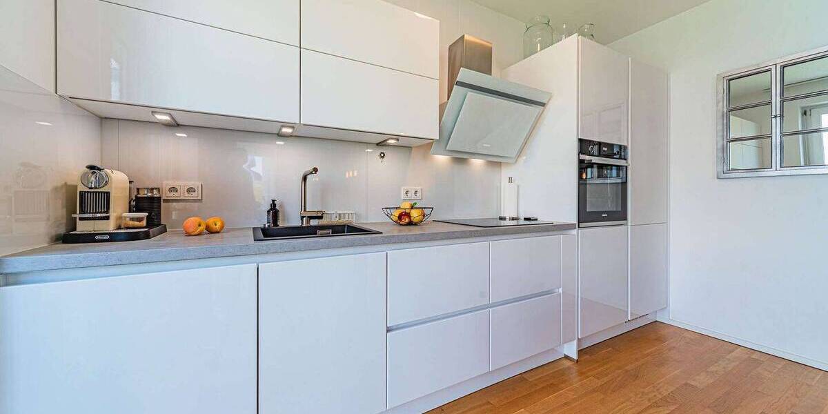 Etagenwohnung Frankfurt am Main Niederrad - 2 Zimmer, 60 m&sup2;, 2.200&euro; | Angebot:26289463