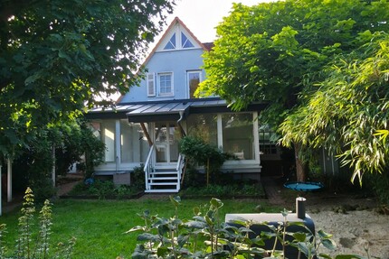 *Für die kleine Familie! Idyllisches Einfamilienhaus mit Atelier in begehrter Wohnlage von Hanau* 5 zimmer