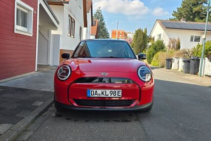 Mini Cooper SE 25.000 km 30.300 &euro; Gross-Zimmern 64846