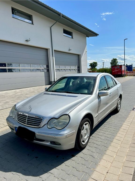 Mercedes-Benz C 180 88.500 km 3.400 € Seligenstadt 63500