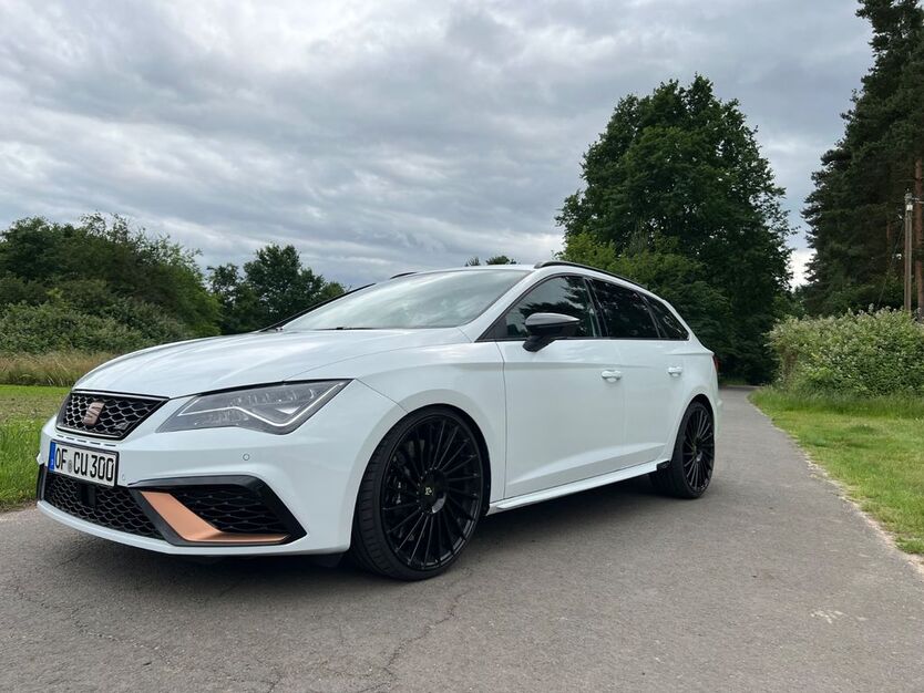 Seat Leon 69.500 km 24.400 € Mainhausen 63533