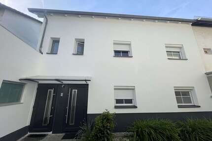 Haus zum Kaufen in Frankfurt am Main 795.000 € 227 m²