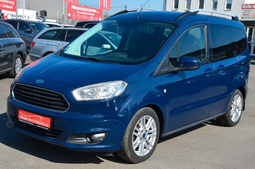 Ford Tourneo Courier 134.000 km 7.900 € Frankfurt 60388