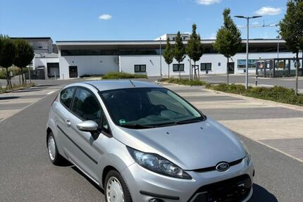 Ford Fiesta 88.185 km 2.400 &euro; Darmstadt 64283