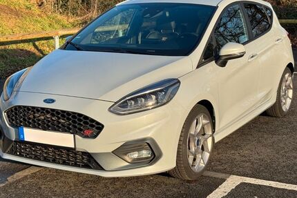 Ford Fiesta 71.750 km 17.300 &euro; Maintal 63477