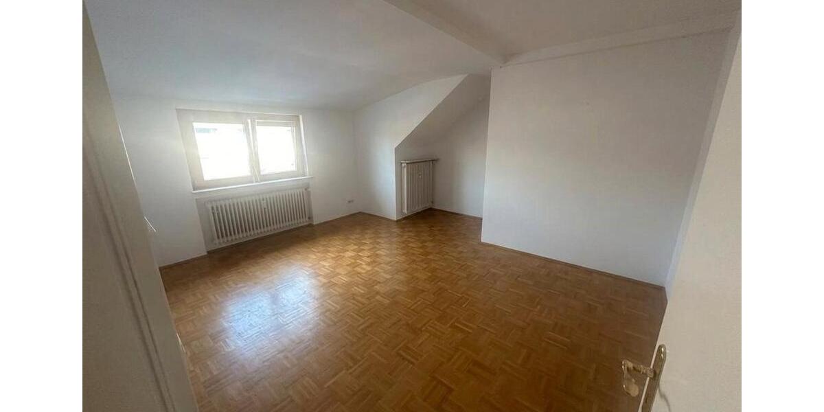 Dachgeschoßwohnung Frankfurt am Main Bonames - 3 Zimmer, 87 m&sup2;, 1.280&euro; | Angebot:26215194