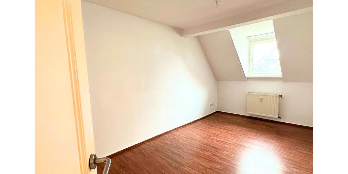 Etagenwohnung Dreieich - 3.5 Zimmer, 120 m&sup2;, 1.460&euro; | Angebot:26097921