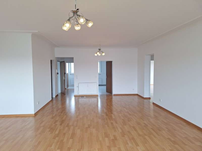 Wohnung zum Mieten in Bad Vilbel 1.450 € 125 m² 4 zimmer