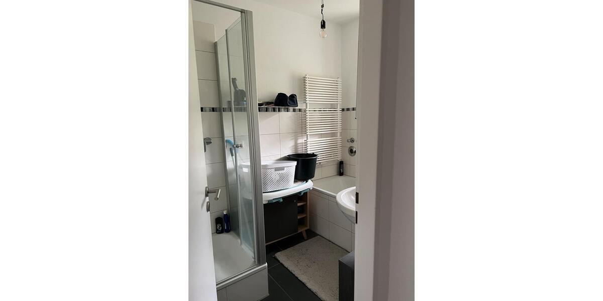 Etagenwohnung Aschaffenburg Damm - 4 Zimmer, 96 m&sup2;, 1.200&euro; | Angebot:26480069