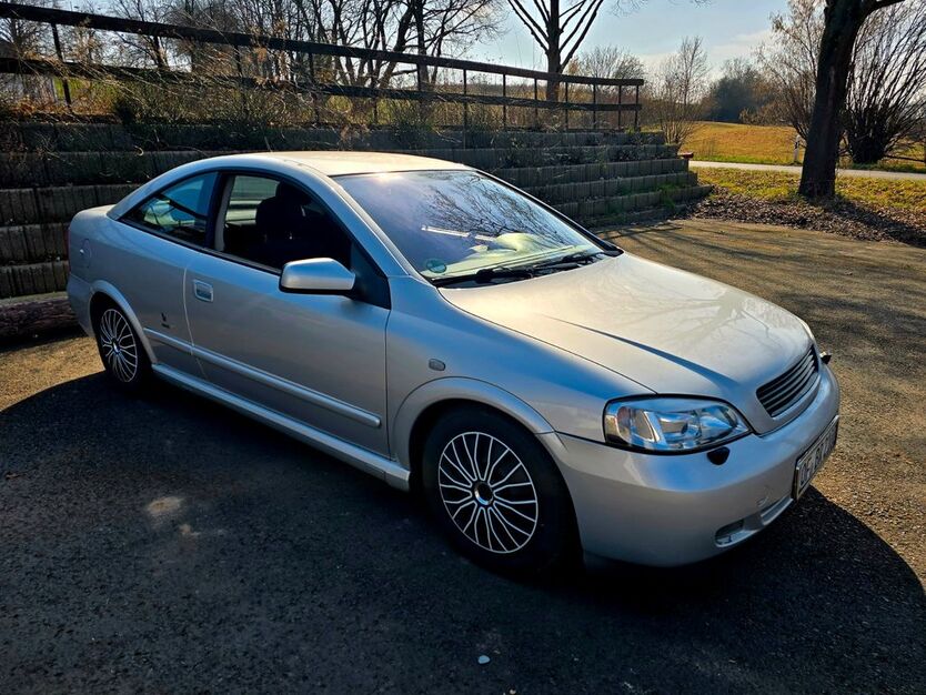 Opel Astra 218.000 km 900 € Ronneburg 63549
