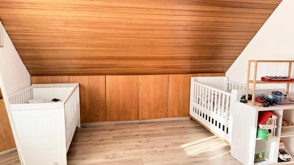 Dachgeschoßwohnung Frankfurt am Main Innenstadt 3 - 2 Zimmer, 75 m&sup2;, 900&euro; | Angebot:26440507