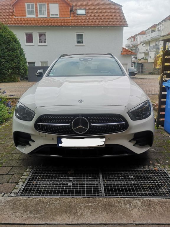 Mercedes-Benz E 220 126.000 km 29.500 € Hammersbach 63546