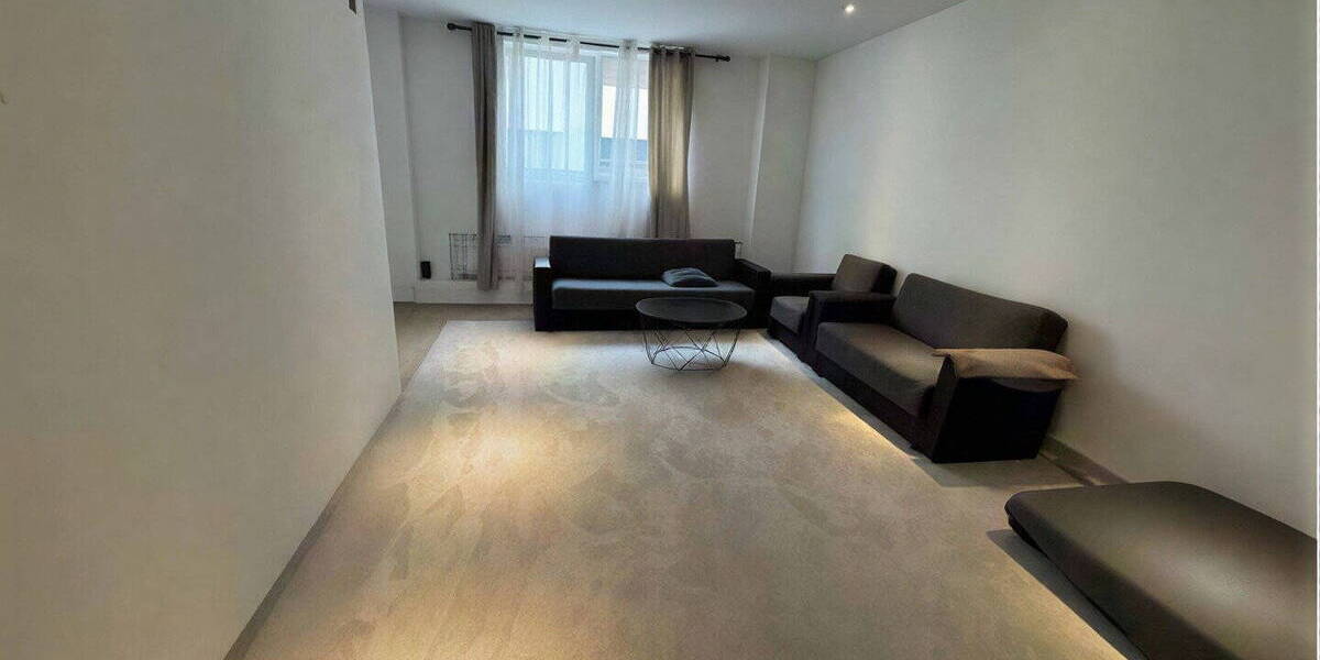 Etagenwohnung Hanau Innenstadt - 3 Zimmer, 81 m&sup2;, 210.000&euro; | Angebot:26820660