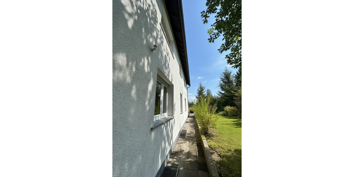 Attraktives und sehr gepflegtes Mehrfamilienhaus in Frankfurt am Main - Nieder-Erlenbach 1 zimmer