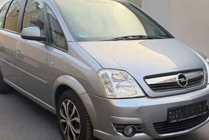 Opel Meriva 95.000 km 2.750 &euro; FRANKFURT 65933