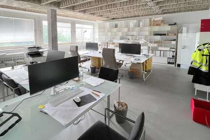 Büro in Frankfurt am Main 1.090 € 42 m² zimmer