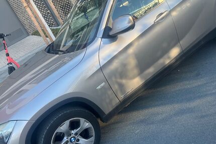 BMW X1 215.000 km 4.200 € Frankfurt am Main 65931