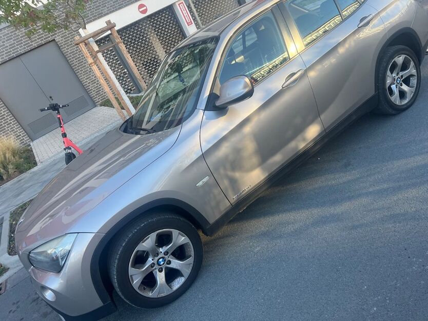 BMW X1 215.000 km 4.200 € Frankfurt am Main 65931