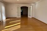Bungalow Aschaffenburg Damm - 7 Zimmer, 203 m&sup2;, 1.750&euro; | Angebot:26544387