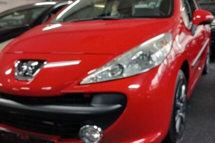 Peugeot 207 67.000 km 4.690 &euro; Rüsselsheim 65428