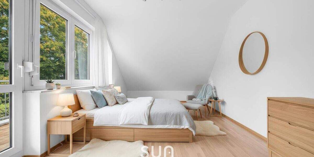 EXKLUSIVES STADTWOHNEN IM GRÜNEN - 4-Zimmer-DG-Wohnung mit Traumterrasse 4 zimmer