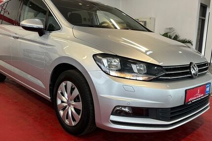 VW Touran 111.189 km 19.690 € Ober Mörlen 61239