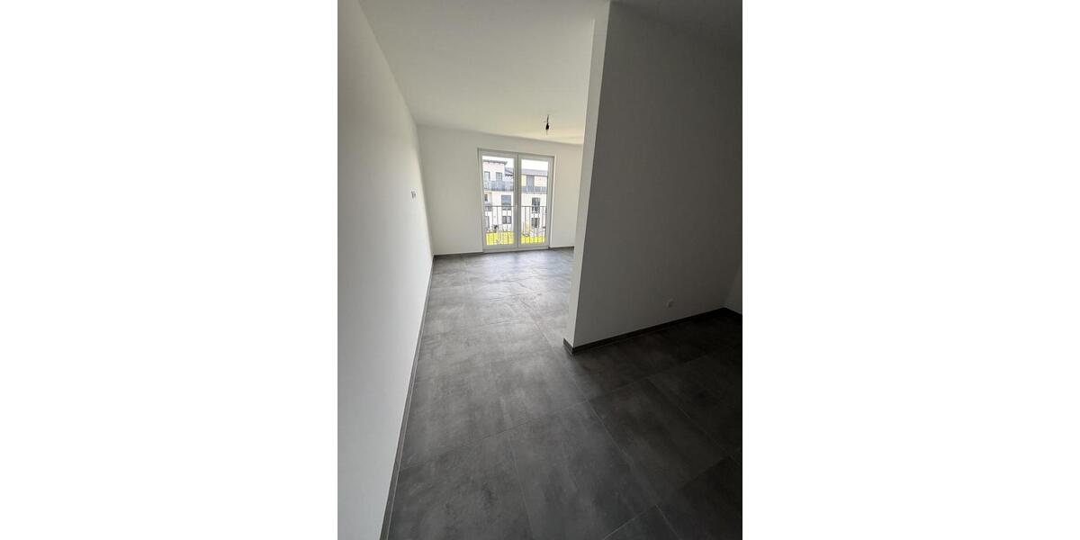 Reihenhaus Offenbach am Main Bieber - 7 Zimmer, 200 m&sup2;, 3.000&euro; | Angebot:24214804