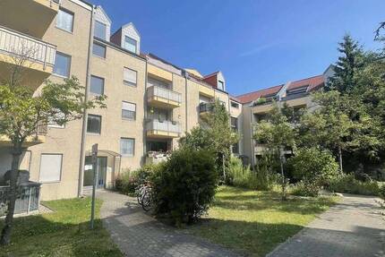 Wohnen im Grünen von Altglienicke - mit eigenem Garagenstellplatz