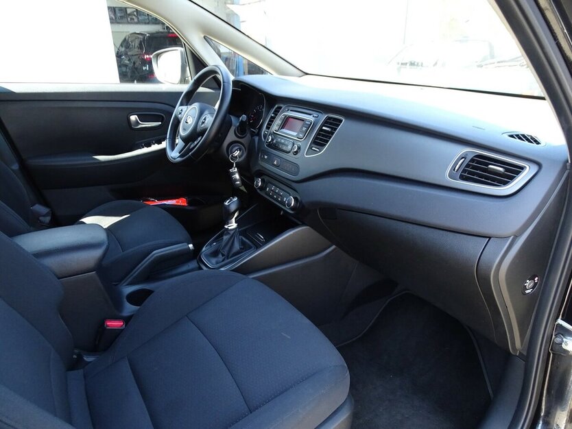 Kia Carens 1,6l Edition 7, Klima, 7-Sitzer, Sitzheizun 46.244 km 14.490 € Rodgau 63110