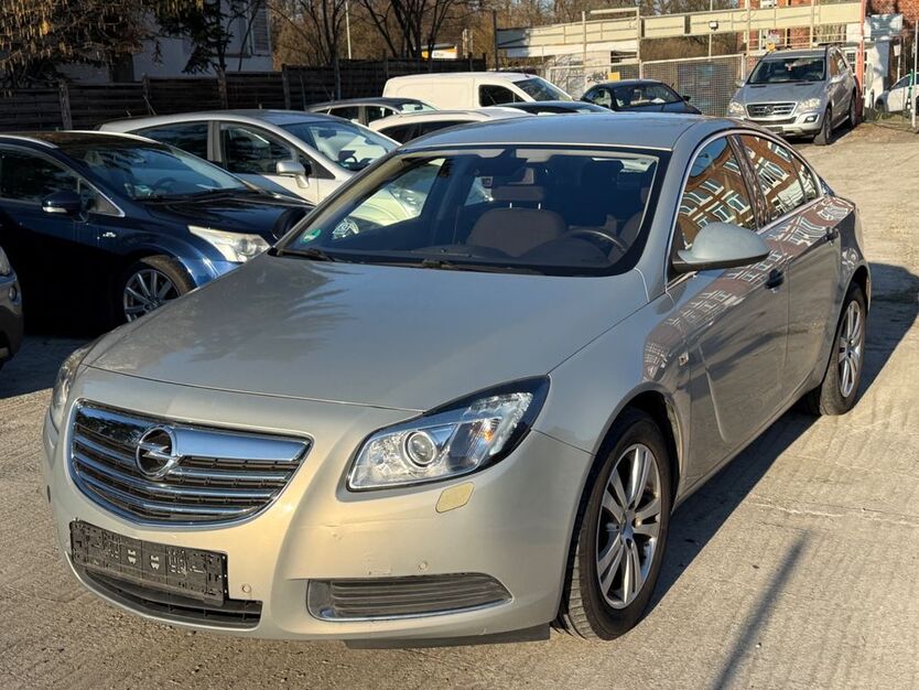 Opel Insignia 129.000 km 2.599 € Frankfurt am Main 60386