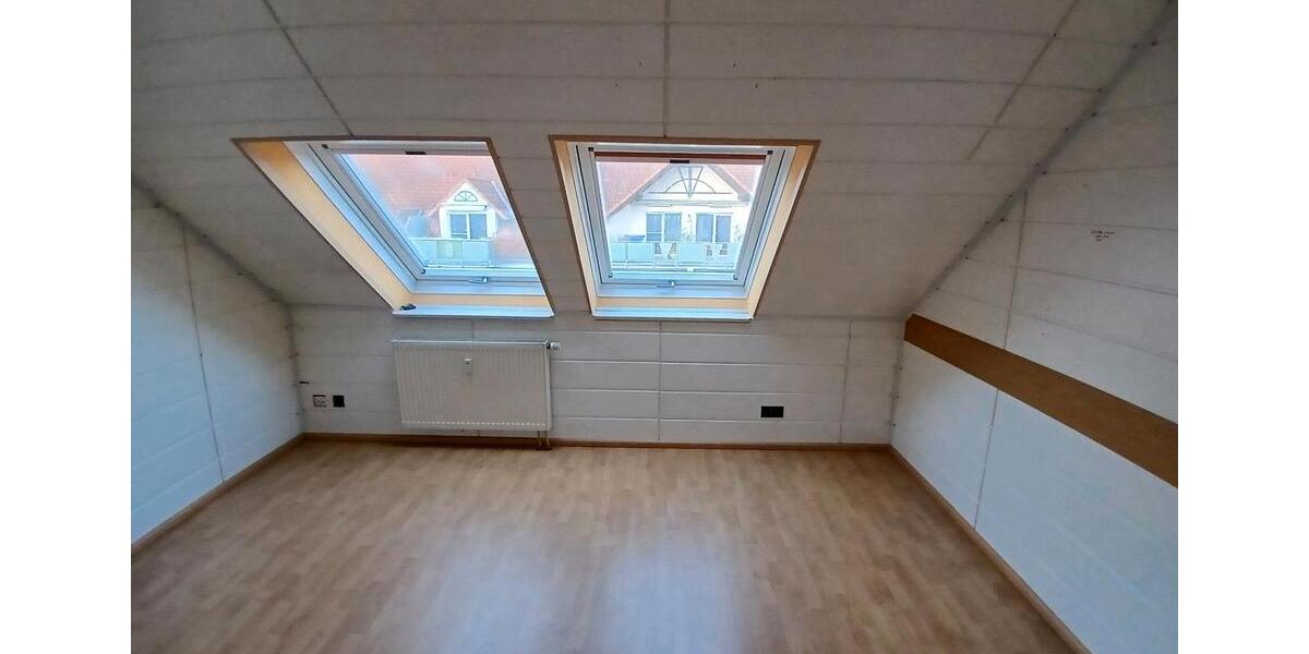 Dachgeschoßwohnung Hanau Groß-Steinheim - 3 Zimmer, 74 m&sup2;, 249.000&euro; | Angebot:24702772