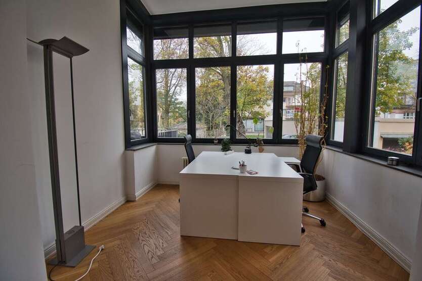 Büro in Frankfurt am Main 3.800 € 192.83 m²