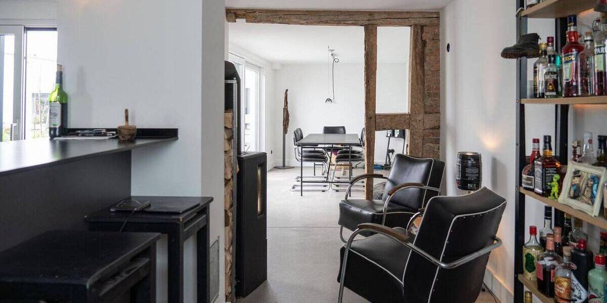 Einfamilienhaus Frankfurt am Main Niederursel - 8 Zimmer, 180 m&sup2;, 950.000&euro; | Angebot:26877564