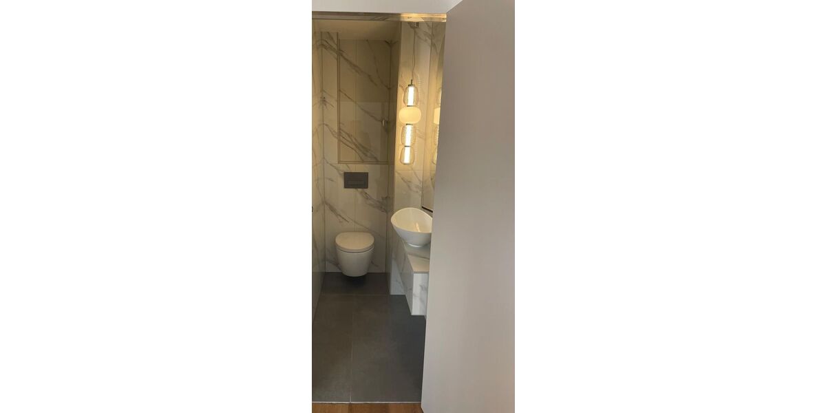 Großzügige, frisch sanierte 2-Zimmer-Wohnung mit Loggia und Blick ins Grüne - 2- Maintal | Angebot:26633749