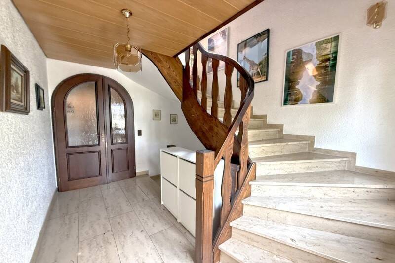 Einfamilienhaus Obertshausen - 8 Zimmer, 177 m&sup2;, 749.000&euro; | Angebot:26501897