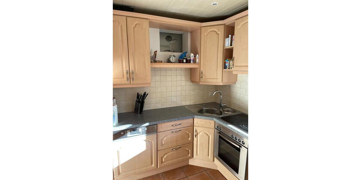 Etagenwohnung Bad Homburg vor der Höhe Gonzenheim - 3 Zimmer, 125 m&sup2;, 1.300&euro; | Angebot:26262319