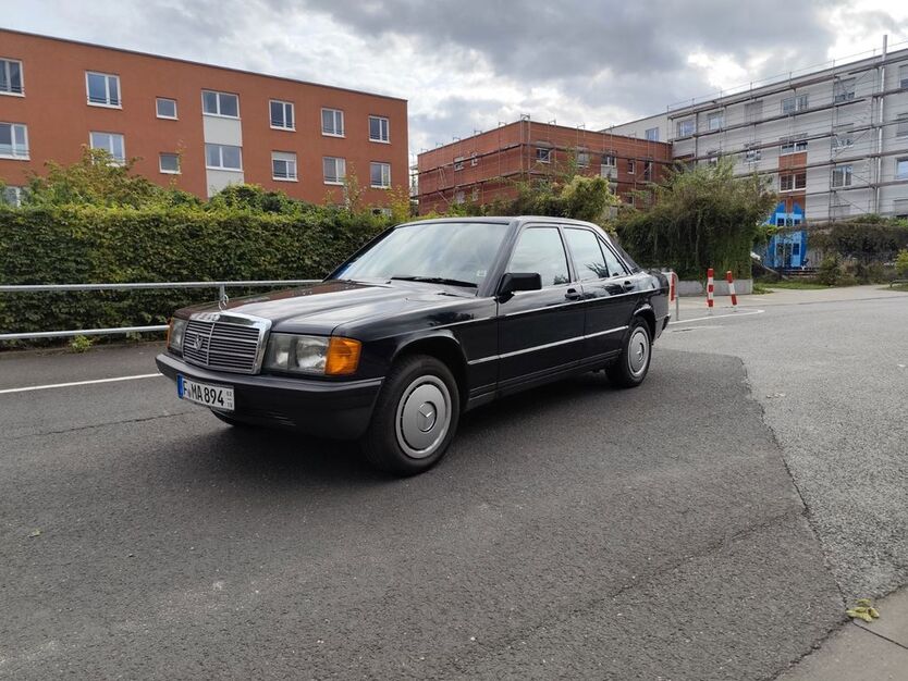 Mercedes-Benz 190 142.918 km 8.799 € Frankfurt am Main 60487