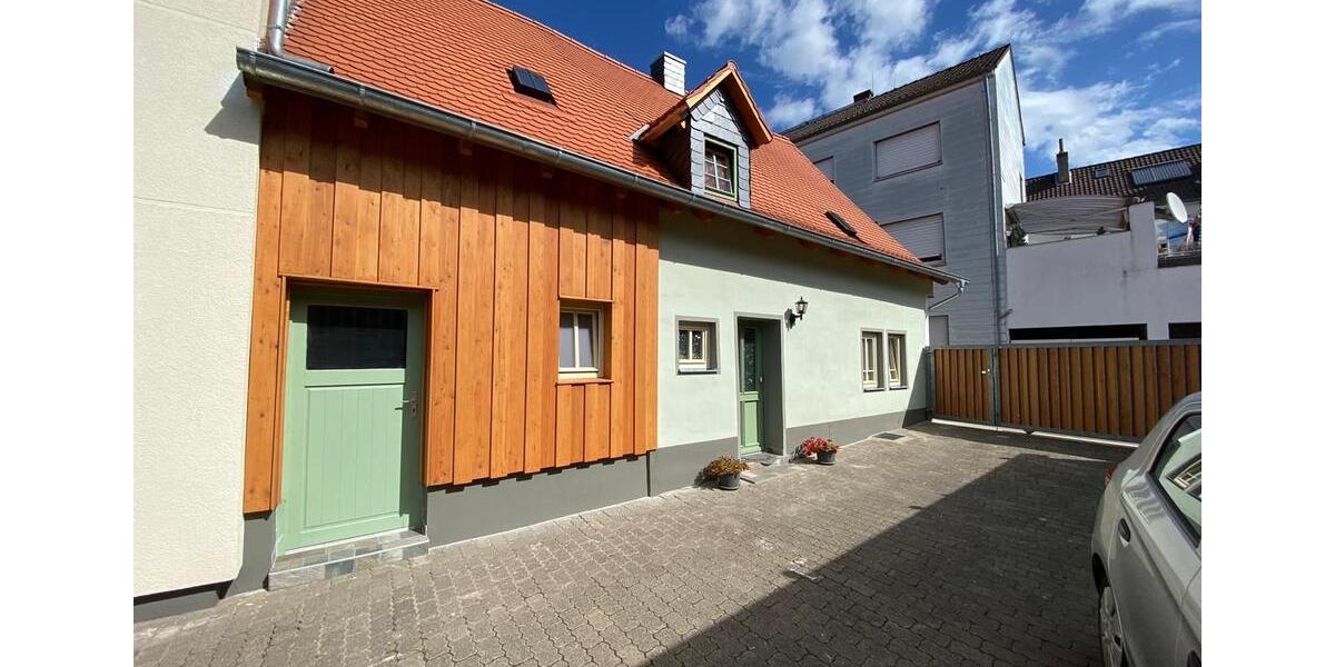 Einfamilienhaus Hanau Großauheim - 11 Zimmer, 204 m&sup2;, 580.000&euro; | Angebot:27233655