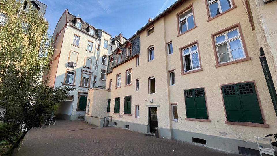 Etagenwohnung Hanau Lamboy - 5 Zimmer, 100 m&sup2;, 1.250&euro; | Angebot:26550520