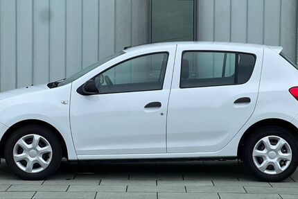 Dacia Sandero 194.000 km 3.390 &euro; Rüsselsheim 65428