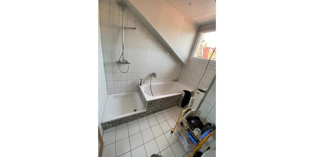 Mehrfamilienhaus, Wohnhaus Frankfurt am Main Bergen-Enkheim - 10 Zimmer, 212 m&sup2;, 740.000&euro; | Angebot:26857801